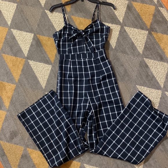 Romeo & Juliet Couture Wide Leg Check Jumpsuit Size Small - Picture 3 of 6